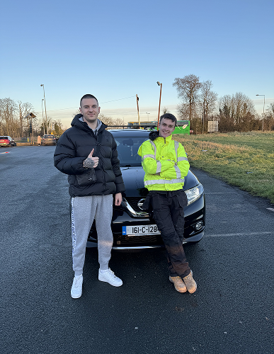 Happy mntvls auto customer with their inspected car